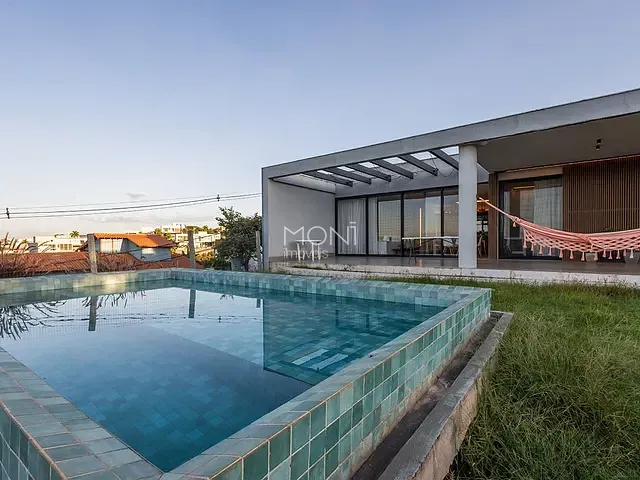 Casa 3 quartos e 4 banheiros, à venda, no bairro Setor Habitacional Jardim Botânico em Brasília