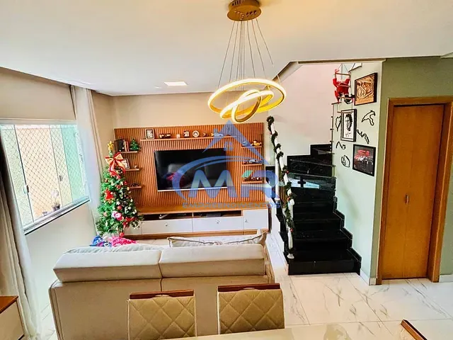 Casa 2 quartos e 3 banheiros, à venda, no bairro Vila Ré em São Paulo