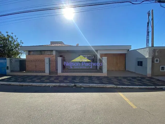 Casa com 423m² 3 quartos e 3 banheiros, para alugar, no bairro Centro em Capivari