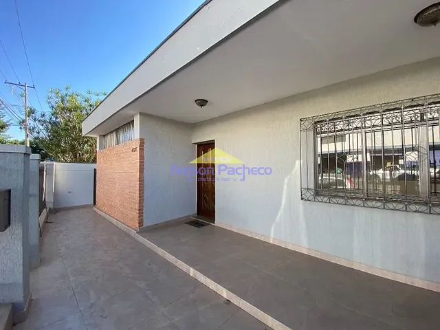 Casa com 423m² 3 quartos e 3 banheiros, para alugar, no bairro Centro em Capivari