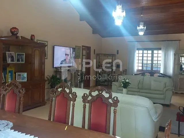 Casa com 1200m² 3 quartos e 5 banheiros, à venda, no bairro Roseira em Mairiporã