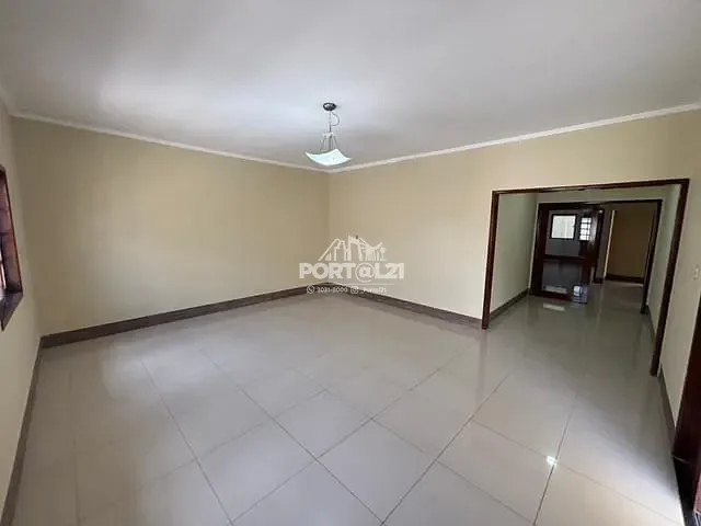 Casa com 200m² 3 quartos e 3 banheiros, à venda ou para alugar, no bairro Cohab São Francisco em Petrolina