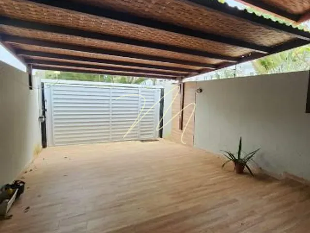 Casa 3 quartos e 2 banheiros, para alugar, no bairro São Domingos em Ilhéus