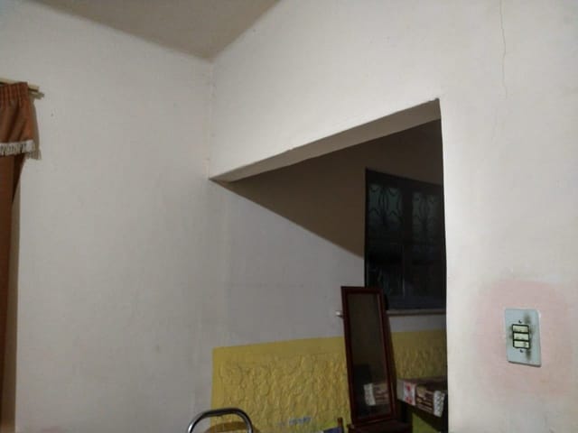 Casa 2 quartos e 1 banheiro, à venda, no bairro Senador Camará em Rio de Janeiro