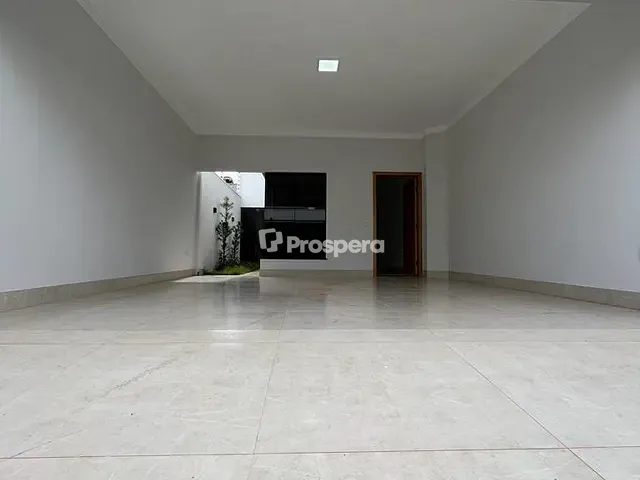 Casa com 200m² 3 quartos e 2 banheiros, à venda, no bairro Loteamento Residencial Verona em Anápolis