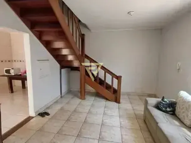 Casa com 290m² 3 quartos e 3 banheiros, à venda, no bairro Independência em Ribeirão Preto
