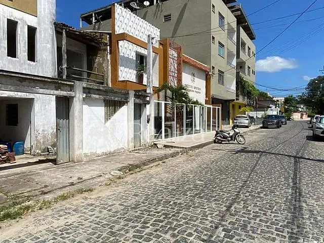 Casa com 200m² 4 quartos e 4 banheiros, à venda, no bairro Jardim Vitória em Itabuna