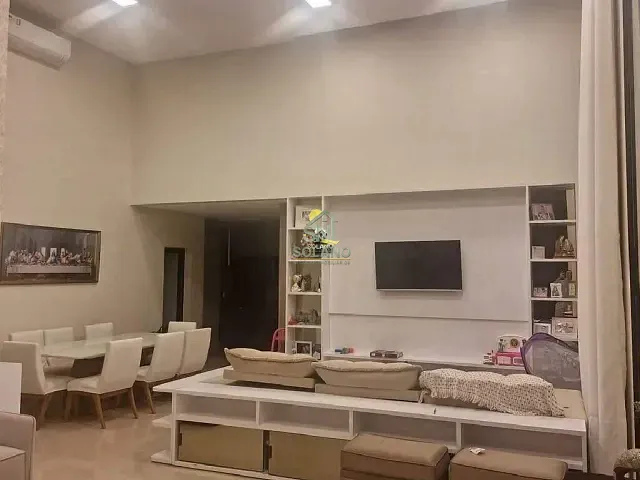 Casa com 409m² 3 quartos e 4 banheiros, à venda, no bairro Jardins Madri em Goiânia