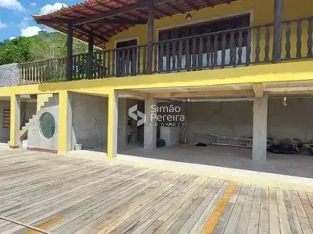 Casa 4 quartos e 5 banheiros, à venda, no bairro Cuiabá em Petrópolis