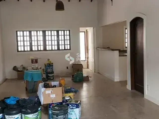 Casa 4 quartos e 5 banheiros, à venda, no bairro Cuiabá em Petrópolis