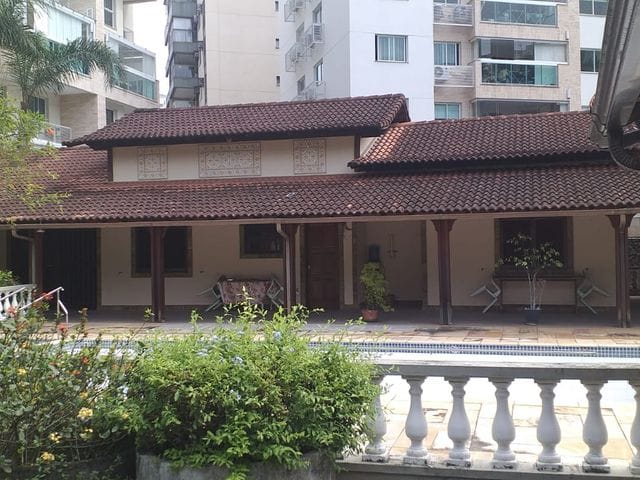 Casa com 1400m² 3 quartos e 2 banheiros, à venda, no bairro Freguesia (Jacarepaguá) em Rio de Janeiro