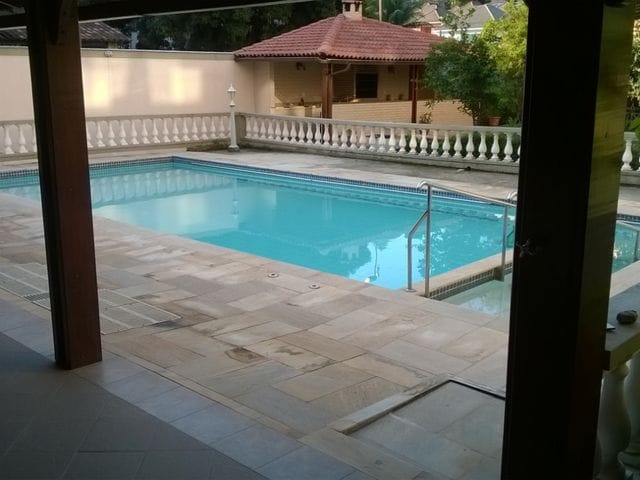 Casa com 1400m² 3 quartos e 2 banheiros, à venda, no bairro Freguesia (Jacarepaguá) em Rio de Janeiro