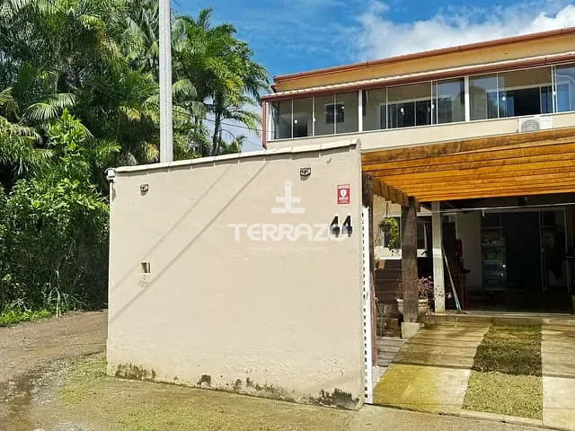 Casa com 120m² 2 quartos e 2 banheiros, à venda, no bairro km5 em Pinheiral