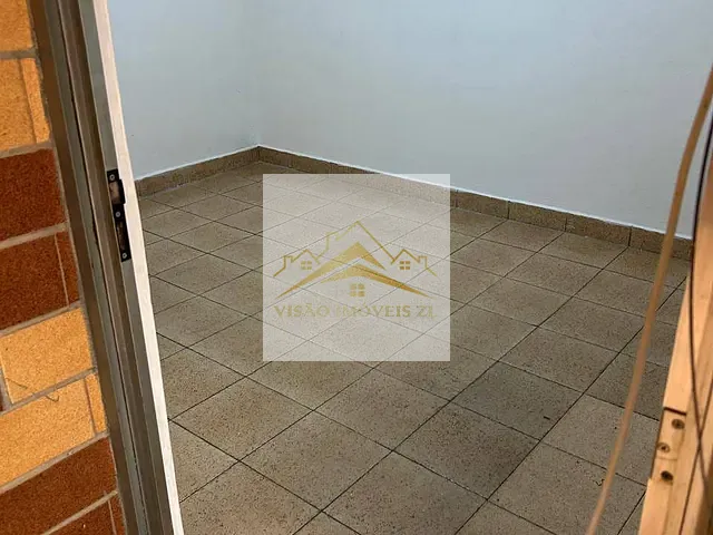 Casa com 200m² 3 quartos e 2 banheiros, à venda, no bairro Vila Industrial em São Paulo