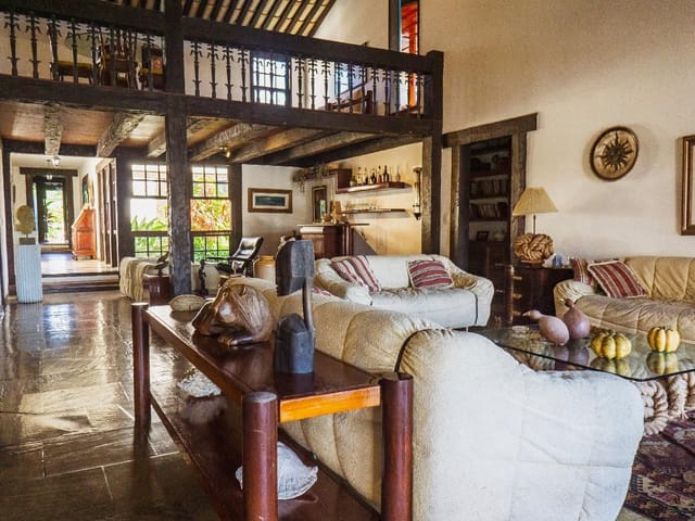 Casa com 1591m² 9 quartos e 9 banheiros, à venda, no bairro Centro em Cabo Frio