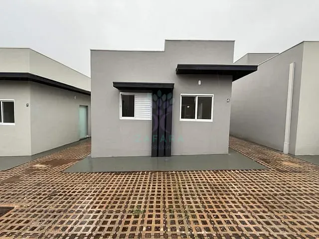 Casa 2 quartos e 2 banheiros, para alugar, no bairro Vila Danúbio Azul em Campo Grande