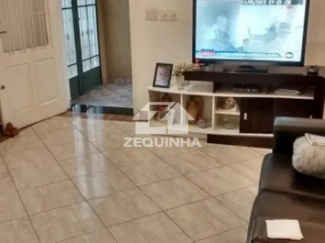 Casa com 327m² 3 quartos e 4 banheiros, à venda, no bairro Vila Campesina em Osasco