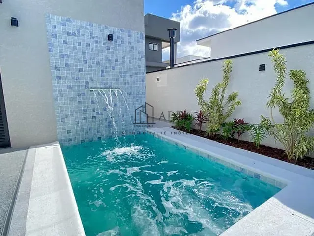 Casa com 360m² 3 quartos e 2 banheiros, à venda, no bairro Cesar de Souza em Mogi das Cruzes