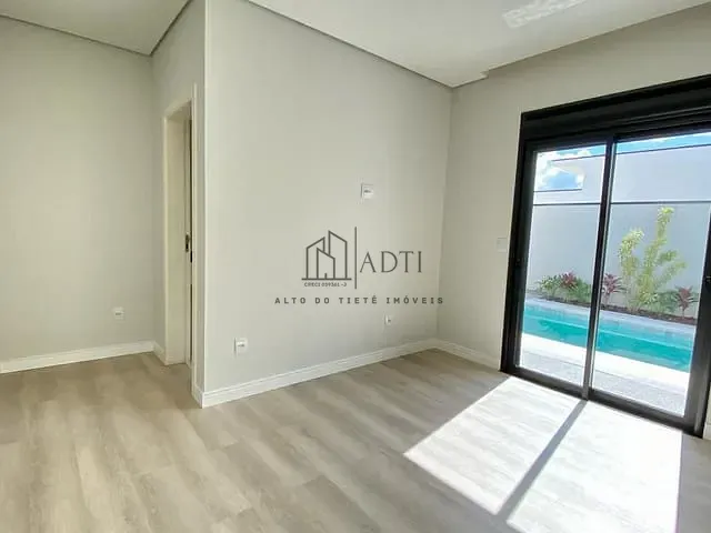 Casa com 360m² 3 quartos e 2 banheiros, à venda, no bairro Cesar de Souza em Mogi das Cruzes