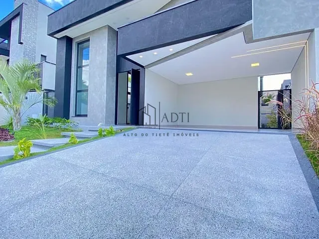 Casa com 360m² 3 quartos e 2 banheiros, à venda, no bairro Cesar de Souza em Mogi das Cruzes
