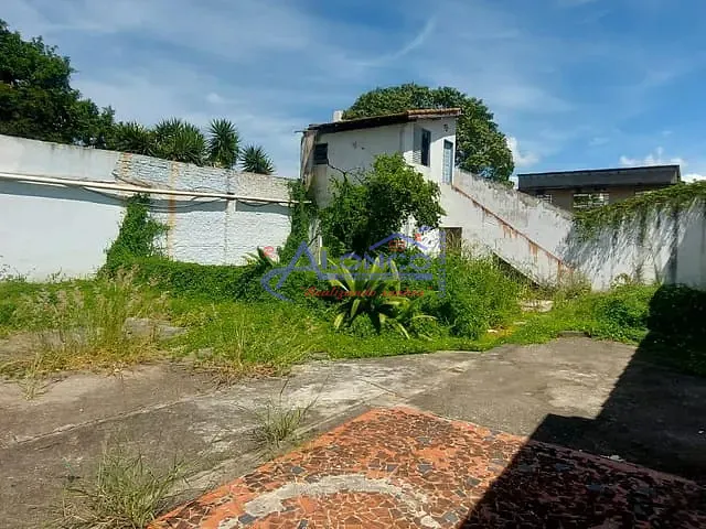 Casa com 528m², à venda ou para alugar, no bairro Centro em Jacareí