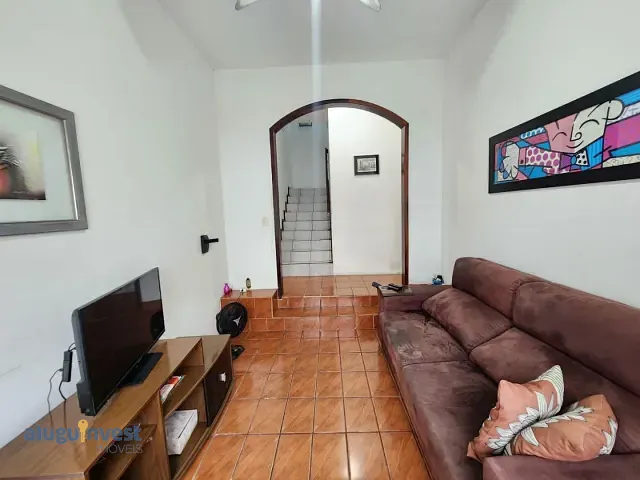 Casa com 216m² 4 quartos e 2 banheiros, à venda, no bairro Centro em Florianópolis