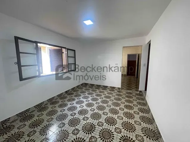 Casa 3 quartos e 3 banheiros, à venda, no bairro Vila Santa Cecília em Volta Redonda