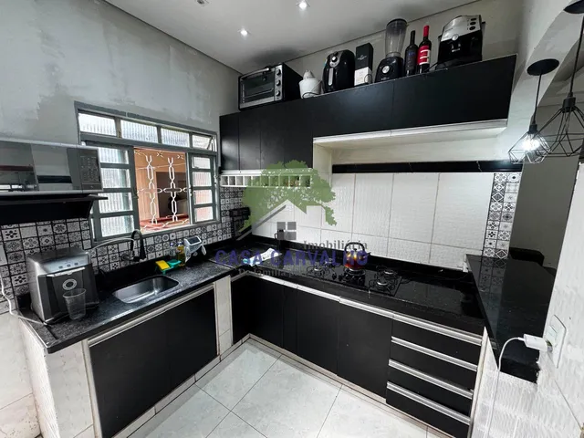 Casa 2 quartos e 1 banheiro, à venda, no bairro Popular Nova em Corumbá