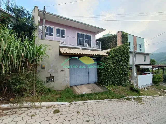Casa com 280m² 2 quartos e 2 banheiros, à venda, no bairro Rio Tavares em Florianópolis