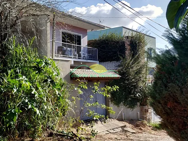 Casa com 280m² 2 quartos e 2 banheiros, à venda, no bairro Rio Tavares em Florianópolis