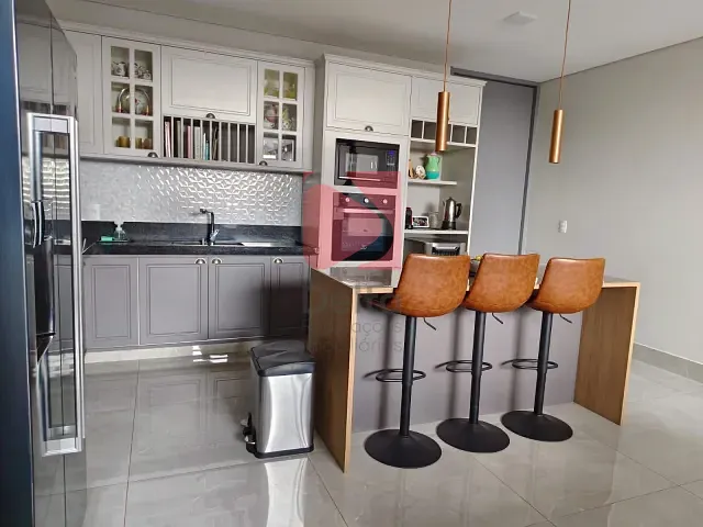 Casa 3 quartos e 2 banheiros, à venda, no bairro Residencial Alto do Jatobá em Pirassununga