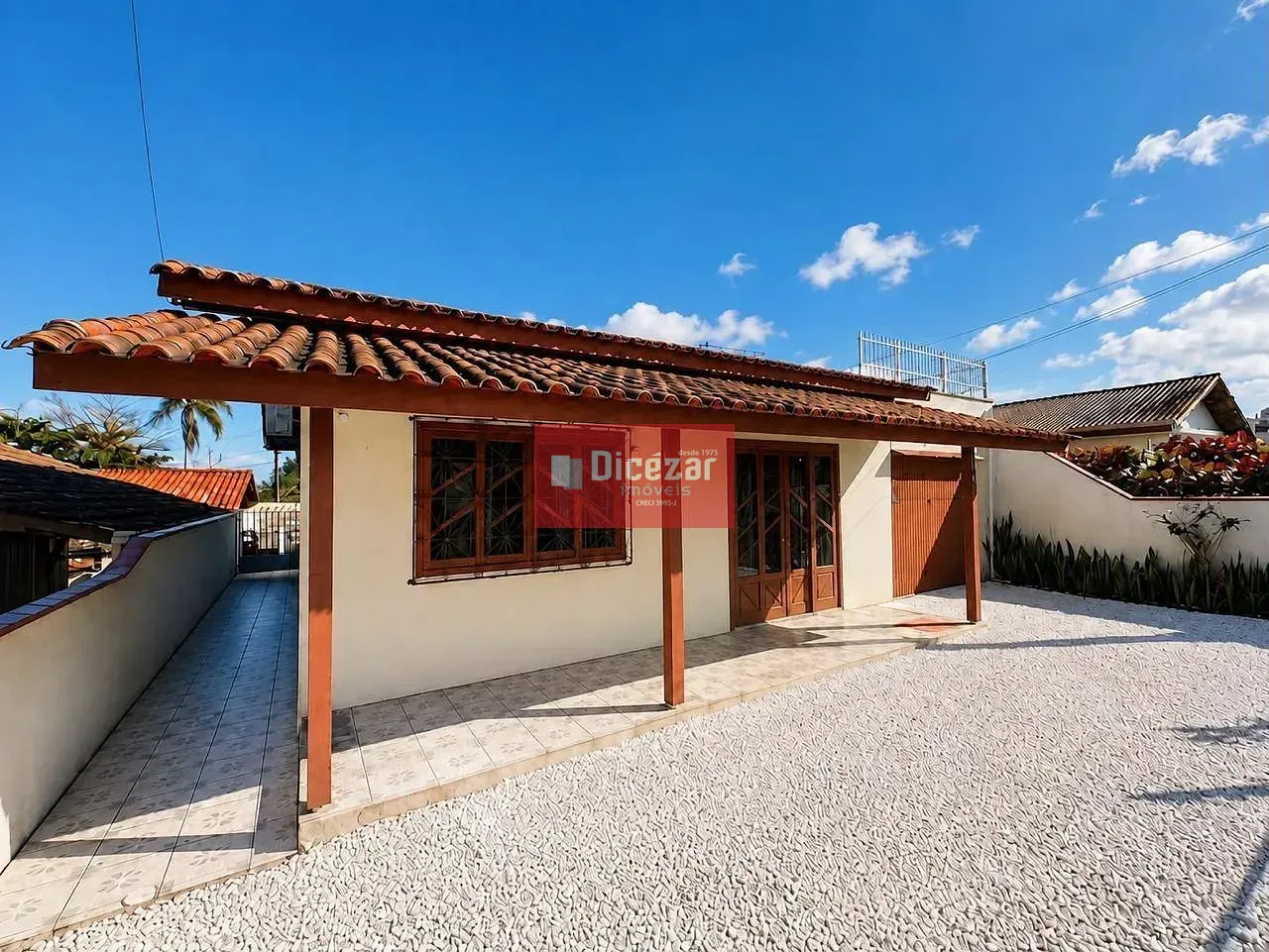 Casa, 3 quartos, 132 m² - Foto 1