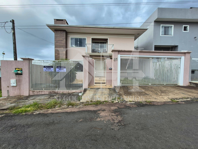 Casa com 286m² 3 quartos e 4 banheiros, à venda, no bairro Portal do Parque em Jaguariaíva