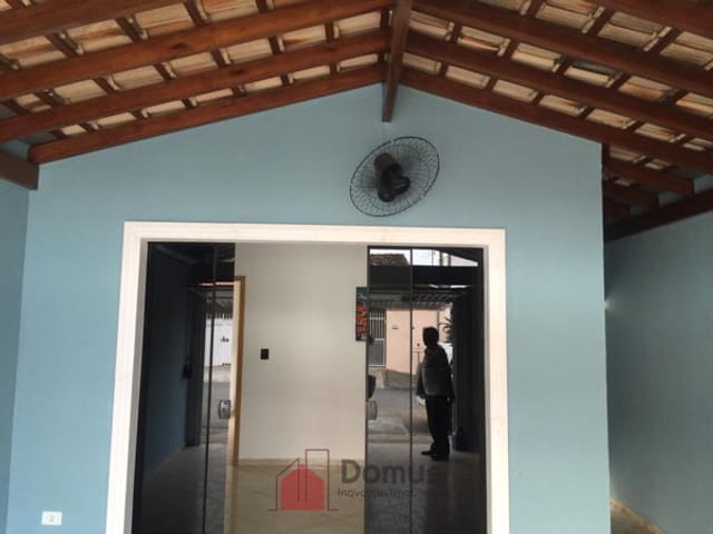 Casa à venda, no bairro Residencial Mombaça em Pindamonhangaba