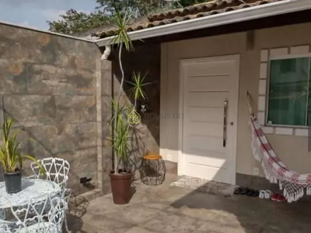 Casa com 360m² 2 quartos e 2 banheiros, à venda, no bairro São Silvestre em Barra Mansa