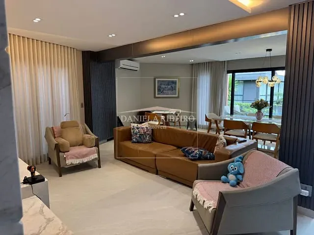 Casa com 500m² 5 quartos e 7 banheiros, à venda, no bairro Esperança em Londrina