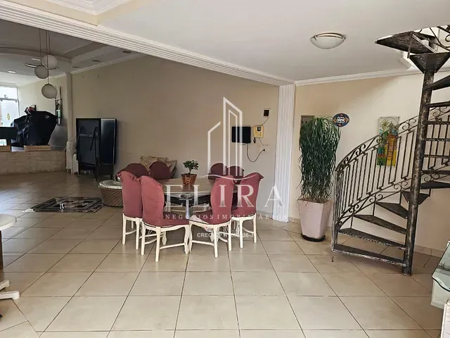 Casa 3 quartos e 5 banheiros, à venda, no bairro Jardim São Francisco em Santa Bárbara D'Oeste