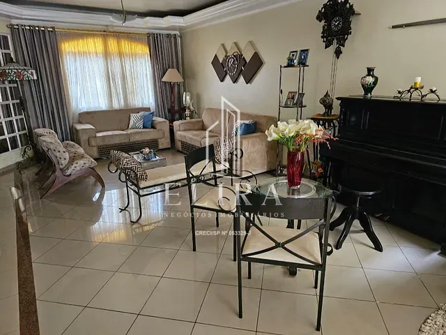 Casa 3 quartos e 5 banheiros, à venda, no bairro Jardim São Francisco em Santa Bárbara D'Oeste