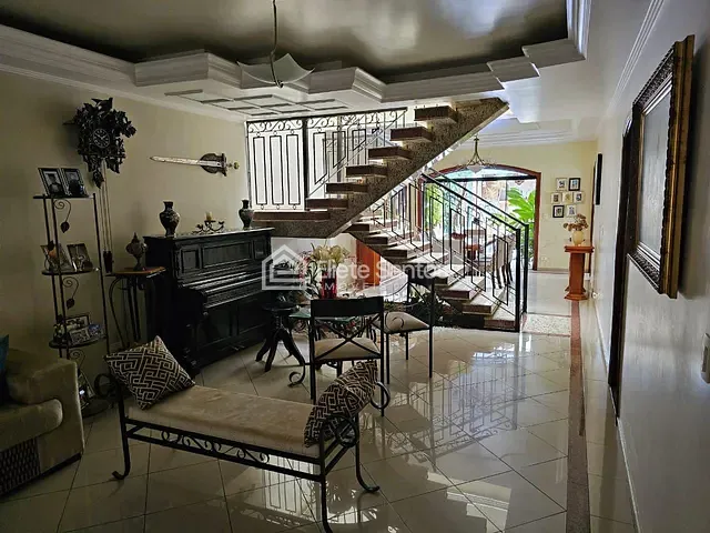 Casa 3 quartos e 5 banheiros, à venda, no bairro Jardim São Francisco em Santa Bárbara D'Oeste