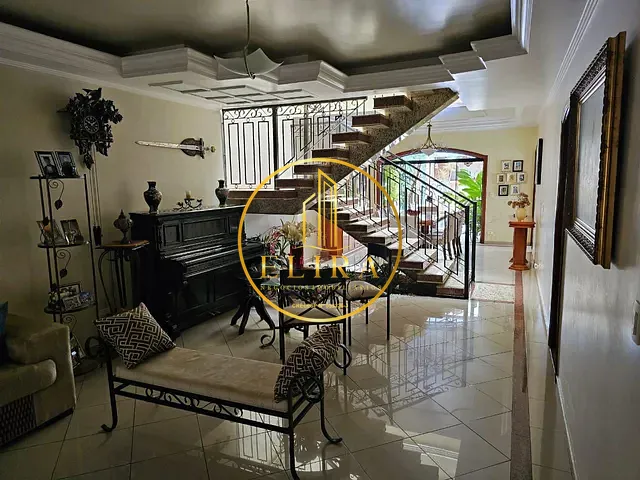 Casa 3 quartos e 5 banheiros, à venda, no bairro Jardim São Francisco em Santa Bárbara D'Oeste