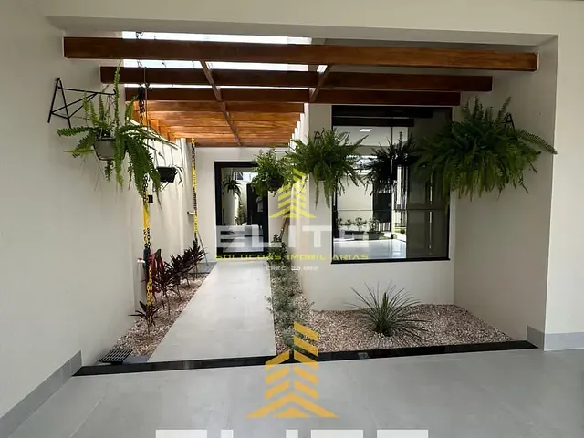 Casa 3 quartos e 2 banheiros, à venda, no bairro Santa Clara em Sorriso