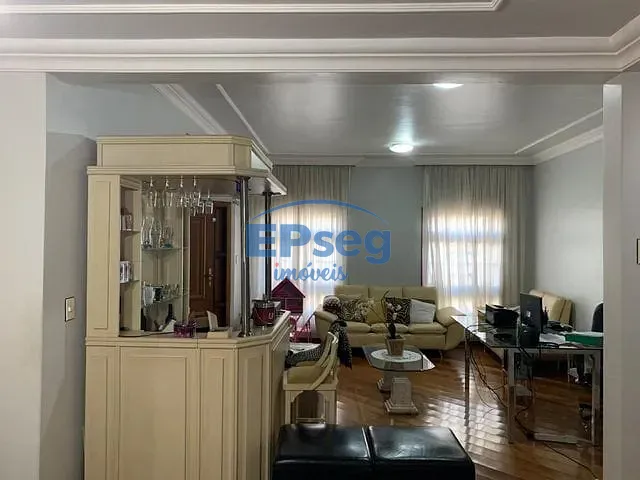 Casa com 614m², à venda, no bairro Recreio em Londrina
