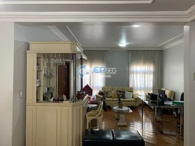 Casa com 614m², à venda, no bairro Recreio em Londrina