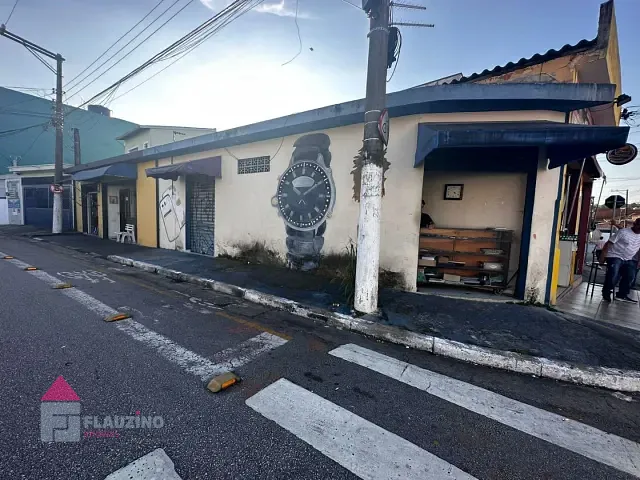 Casa com 300m², à venda, no bairro Jardim Campo Limpo em São Paulo