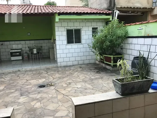 Casa com 200m² 4 quartos e 4 banheiros, à venda, no bairro Centro em Nova Iguaçu