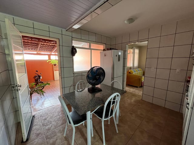 Casa com 210m² 2 quartos e 1 banheiro, à venda, no bairro Jardim Guanabara III em Goiânia