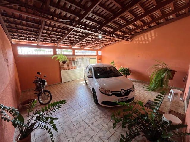 Casa com 210m² 2 quartos e 1 banheiro, à venda, no bairro Jardim Guanabara III em Goiânia