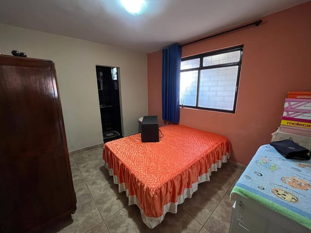 Casa com 210m² 2 quartos e 1 banheiro, à venda, no bairro Jardim Guanabara III em Goiânia