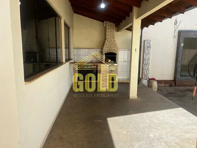 Casa com 259m² 2 quartos e 2 banheiros, à venda, no bairro Jardim Prefeito Milton Menezes em Londrina
