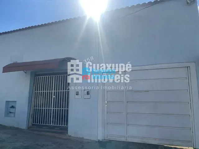 Casa com 240m² 4 quartos e 3 banheiros, à venda, no bairro Angola em Guaxupé